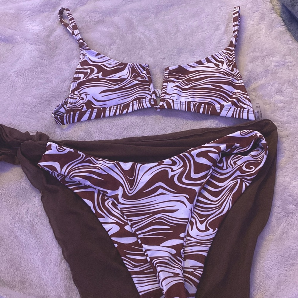 Small Swimsuit & Cover Up.